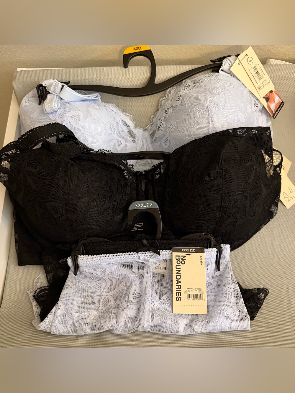 2 set bra and panties No Boundaries Lace Underwire Bra and lace panties
